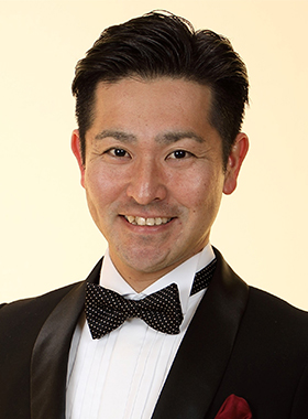 プラネットMCスクールの司会者：清水 雄一