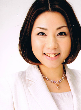 プラネットMCスクールの司会者：渋谷 真弓