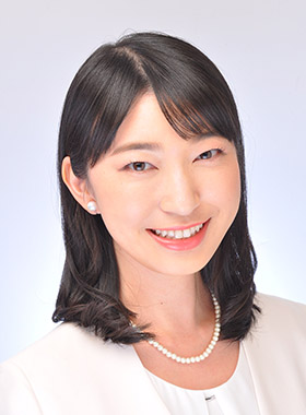 プラネットMCスクールの司会者：椿 光華