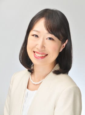 プラネットMCスクールの司会者：福田 佳世
