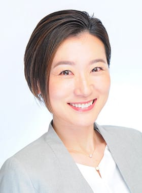 プラネットMCスクールの司会者：田中 理沙