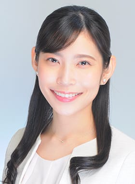 プラネットMCスクールの司会者：湯沢 沙梨菜